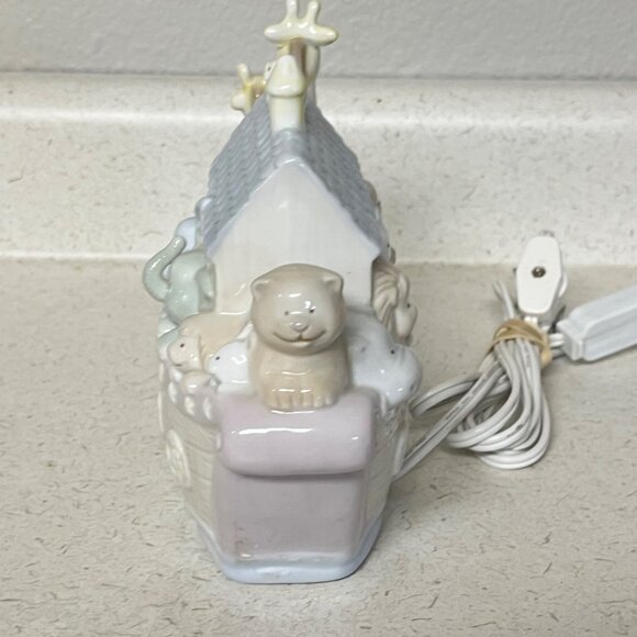 Noahs Ark Ceramic Night Light Lamp Nursery Decor Pastel Animals Elephant Giraffe - Picture 3 of 12